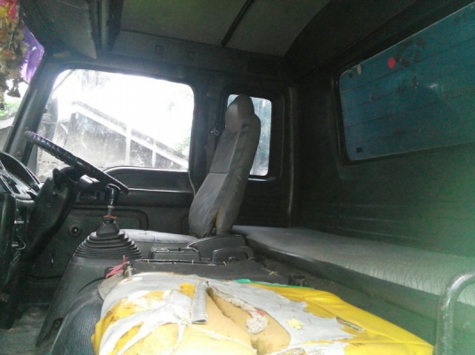 รถอีซูซุ 10 ล้อ รั้ว ( ไม่ดั้ม )  FVM  195 แรงม้า. ปี 39  สนใจติดต่อ  081 - 6079515