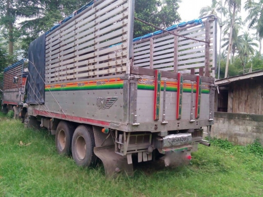 รถอีซูซุ 10 ล้อ รั้ว ( ไม่ดั้ม )  FVM  195 แรงม้า. ปี 39  สนใจติดต่อ  081 - 6079515