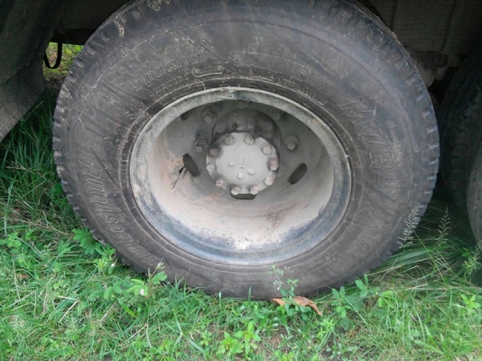 รถอีซูซุ 10 ล้อ รั้ว ( ไม่ดั้ม ) FVM 195 แรงม้า. ปี 39 สนใจติดต่อ 081 - 6079515 รถอีซูซุ 10 ล้อ รั้ว ( ไม่ดั้ม ) FVM 195 แรงม้า. ปี 39 สนใจติดต่อ 081 - 6079515