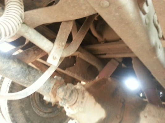 รถฮีโน่ 6 ล้อดั้ม 175 แรงม้า. ปี 55  ( รถวิ่ง 5x,xxx กม. )  สนใจติดต่อ  081 - 6079515