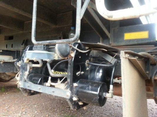 รถฮีโน่ 6 ล้อดั้ม 175 แรงม้า. ปี 55  ( รถวิ่ง 5x,xxx กม. )  สนใจติดต่อ  081 - 6079515