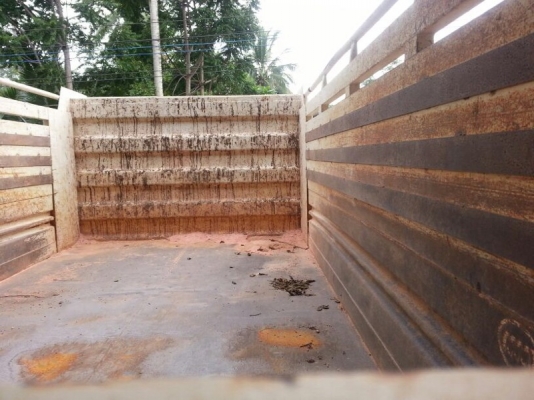 รถฮีโน่ 6 ล้อดั้ม 175 แรงม้า. ปี 55  ( รถวิ่ง 5x,xxx กม. )  สนใจติดต่อ  081 - 6079515