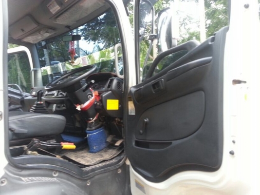 รถฮีโน่ 6 ล้อดั้ม 175 แรงม้า. ปี 55  ( รถวิ่ง 5x,xxx กม. )  สนใจติดต่อ  081 - 6079515