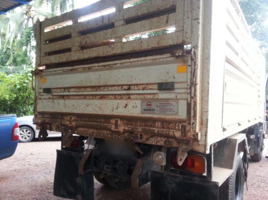 รถฮีโน่ 6 ล้อดั้ม 175 แรงม้า. ปี 55  ( รถวิ่ง 5x,xxx กม. )  สนใจติดต่อ  081 - 6079515