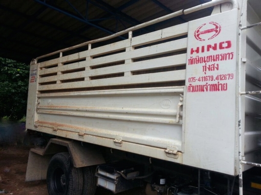 รถฮีโน่ 6 ล้อดั้ม 175 แรงม้า. ปี 55  ( รถวิ่ง 5x,xxx กม. )  สนใจติดต่อ  081 - 6079515
