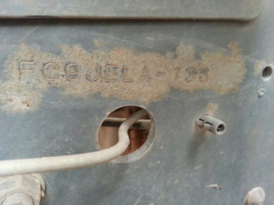 รถฮีโน่ 6 ล้อดั้ม 175 แรงม้า. ปี 55  ( รถวิ่ง 5x,xxx กม. )  สนใจติดต่อ  081 - 6079515