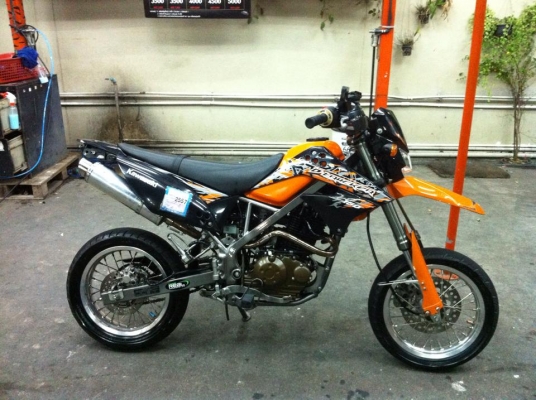 ขออนุญาติขาย Kawasaki D-Tracker 150cc รถปี56 สตาร์ทมือ โอนให้ฟรีครับ