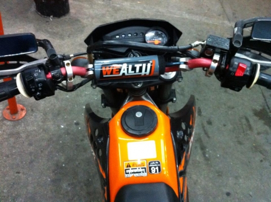 ขออนุญาติขาย Kawasaki D-Tracker 150cc รถปี56 สตาร์ทมือ โอนให้ฟรีครับ