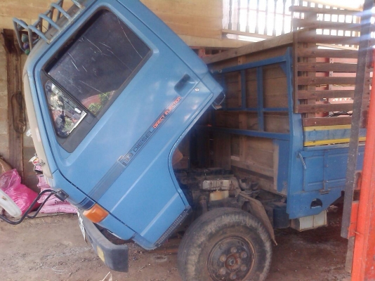 ขาย6ล้อnpr 115