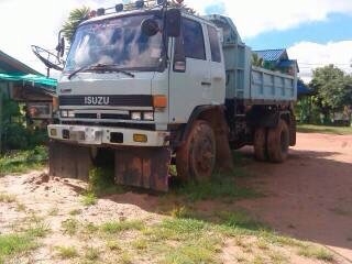 ขายรถบรรทุกหกล้อดัมพ์ ISUZU rocky เครื่อง 175 แรง ยาง 9.00 ทะเบียนพร้อ