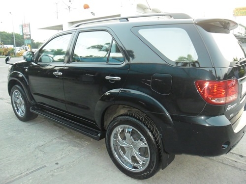ขาย FORTUNER 2.7 vvti 4WD ไมล์ 68,000 โลแท้ ปี 05 ขาย FORTUNER 2.7 vvti 4WD ไมล์ 68,000 โลแท้ ปี 05