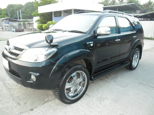 ขาย FORTUNER 2.7 vvti 4WD ไมล์ 68,000 โลแท้ ปี 05 ขาย FORTUNER 2.7 vvti 4WD ไมล์ 68,000 โลแท้ ปี 05