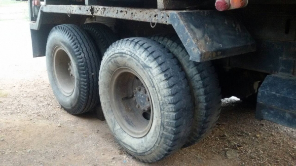 -Kปุ้ย.ชัยภูมิมัดจำแล้วครับ-นิสสัน10ล้อดั้ม2เพลาเครื่องNE6ครัชซีสวยมากๆเครื่องแน่นยางหน้าใหม่ราคา570.000บ