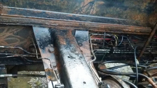 -Kปุ้ย.ชัยภูมิมัดจำแล้วครับ-นิสสัน10ล้อดั้ม2เพลาเครื่องNE6ครัชซีสวยมากๆเครื่องแน่นยางหน้าใหม่ราคา570.000บ