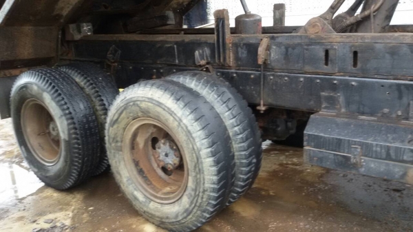 -Kปุ้ย.ชัยภูมิมัดจำแล้วครับ-นิสสัน10ล้อดั้ม2เพลาเครื่องNE6ครัชซีสวยมากๆเครื่องแน่นยางหน้าใหม่ราคา570.000บ