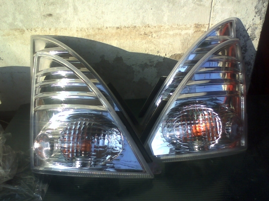 ไฟเลี้ยวแต่ง Hino Maga  ลดราคาอีกครั้ง อภิมหาถูกสุด ๆ ครับ