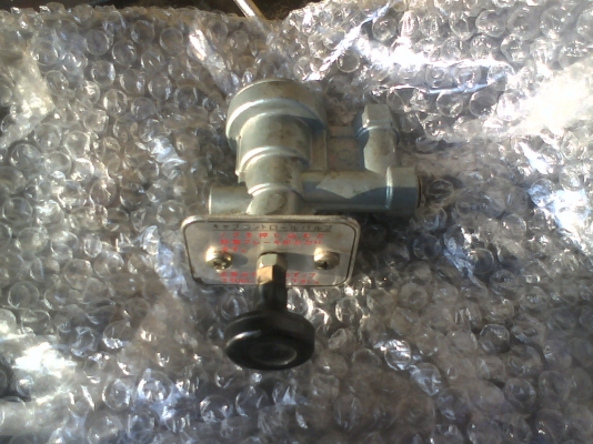 วาล์วลมใช้่มือดึง