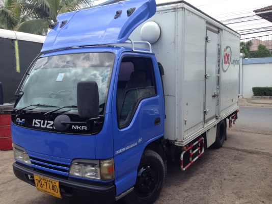ขาย 6 ล้อ อีซูซุ NKR เครื่อง 130 แรง ตู้แห้ง ยาว 4.30 เมตร