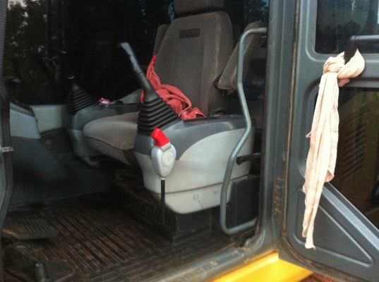 ขาย pc200-7 ใช้งาน11,600 ชั่วโมงสภาพพร้อมใช้