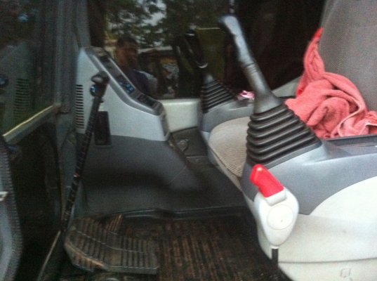 ขาย pc200-7 ใช้งาน11,600 ชั่วโมงสภาพพร้อมใช้