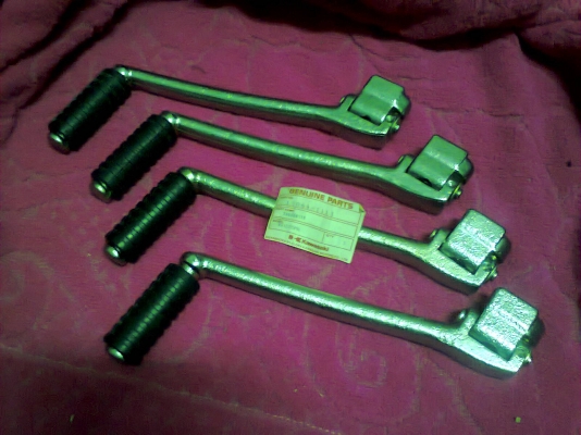 คันสตาร์ท GTO แท้ ฝาปิดไฟเบรคท้าย เวฟ100 แท้