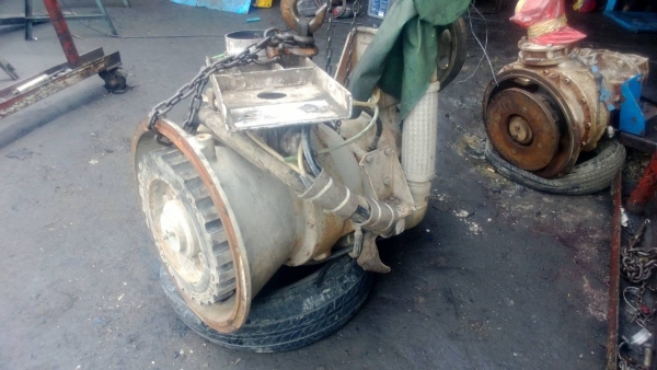 ขายสกรูAirman 750  8 Bar ของมาจากญีปุ่นเลยครับ  ชนเลย EM100 ได้เลย