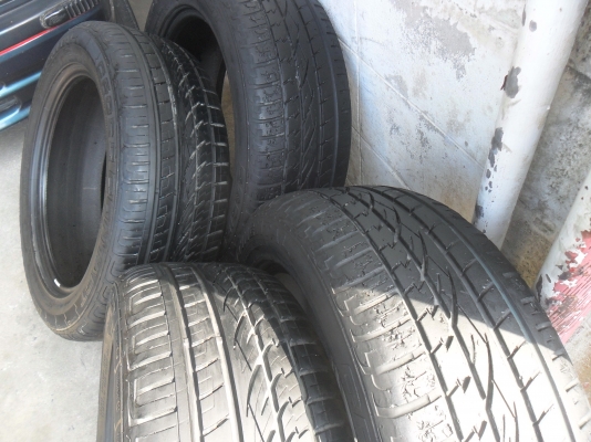 ยาง Continental 235/55R19ปี11 สวยๆ 4 เส้น ราคา 4500 บาท