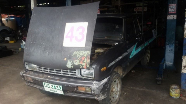 ขายครับมาสด้าน้อย ขับดี เอกสารพร้อม ภาษีไม่ขาด 35000 โทร 098 264 0304