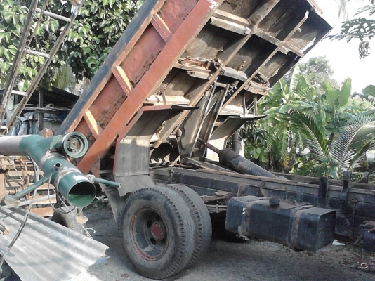 ขายรถ6ล้อดั้มหน้ายาวเครื่อง6BD1เฟื่องท้ายปรอย200ทะเบียนพร้อม