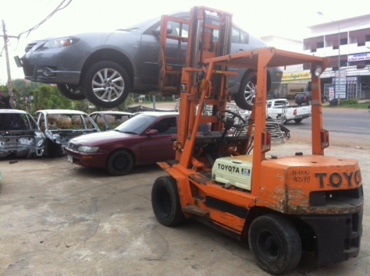 ขายฟอร์คลิฟต์ TOYOTA 4FD25 ดีเซล ( Specs Japan ) ล้อหน้าคู่ , HINGFORK , เกียร์ MT , เสาสูง 3.0 M , เดิมแท้จากญี่ปุ่น !!!! ขายฟอร์คลิฟต์ TOYOTA 4FD25 ดีเซล ( Specs Japan ) ล้อหน้าคู่ , HINGFORK , เกียร์ MT , เสาสูง 3.0 M , เดิมแท้จากญี่ปุ่น !!!!