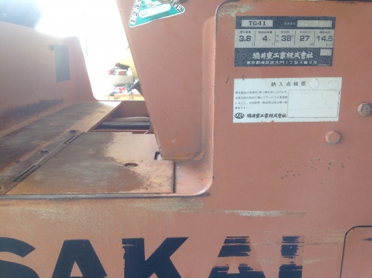 ขายรถบด4ตันSAKAIรุ่นTg41มือสองญี่ปุ่นสภาพดีมากๆสีเดิมยังไม่เคยทำสี