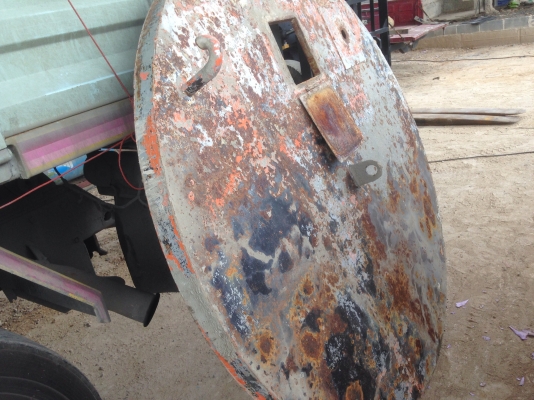 ขายถังน้ำ พลาสติก หนา8 มิล  เนื้อpe ขาวเหนียว ทนแดด  6,000ลิตร