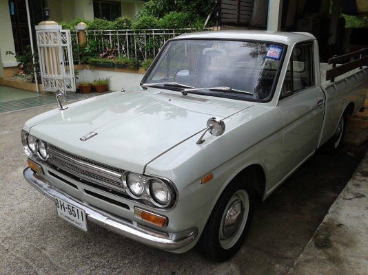 ขายกระจกเเก้มทรงกลมโครเมี่ยมสภาพสวยๆของดัทสัน เเละรุ่นอื่นๆๆ