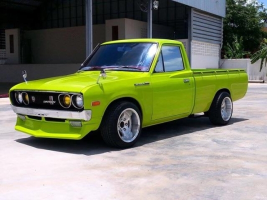 ขายกระจกเเก้มทรงกลมโครเมี่ยมสภาพสวยๆของดัทสัน เเละรุ่นอื่นๆๆ