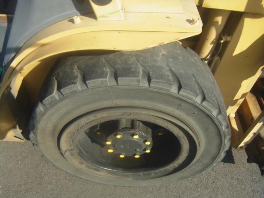 ขายฟอร์คลิฟต์ MITSUBISHI GRANDIA, เกียร์ AT , ( รุ่นใหม่ล่าสุด )  FG30T  , SIDE FORKSHIP , เสา FULL FREE 3 ท่อน   ยกสูง 5.5 เมตร, เดิมแท้จากญี่ปุ่น !!!!!!