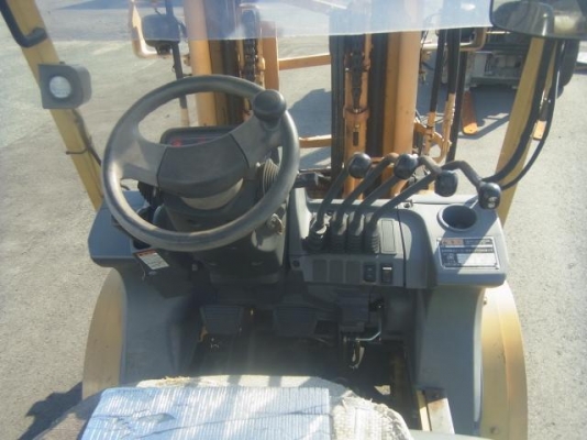 ขายฟอร์คลิฟต์ MITSUBISHI GRANDIA, เกียร์ AT , ( รุ่นใหม่ล่าสุด )  FG30T  , SIDE FORKSHIP , เสา FULL FREE 3 ท่อน   ยกสูง 5.5 เมตร, เดิมแท้จากญี่ปุ่น !!!!!!