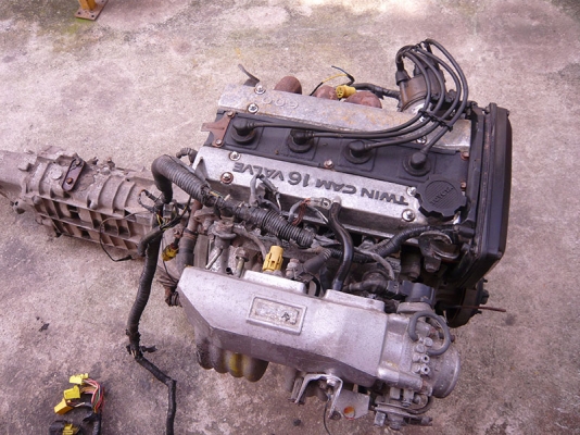 ขายเครื่องยนต์เบนซินหัวฉีดขับหลังโตโยต้า 4ag