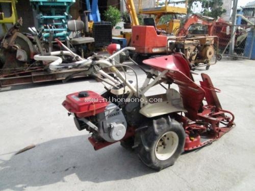 รถเกี่ยวข้าวเดินตาม!!!   YANMAR     YB300A  รหัสสินค้า : 14001750   หรือเพิ่มเติมไดที่ www.nihonmono.com