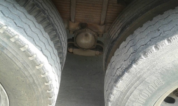 รถฮีโน่ 10 ล้อ บรรทุกน้ำยาง FL1J 210 แรงม้า. ปี 40 สนใจติดต่อ 081 - 6079515 รถฮีโน่ 10 ล้อ บรรทุกน้ำยาง FL1J 210 แรงม้า. ปี 40 สนใจติดต่อ 081 - 6079515