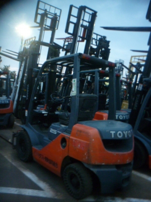 ขายฟอร์คลิฟต์ TOYOTA 8FD25 ดีเซล , รถใช้งานมา 3000 ช.ม, เกียร์ AT ( SPECS JAPAN ) ROTATING งาหมุน 360 ' , เสาสูง 4 M, เครื่อง 2Z , เกียร์ AT ใช้งานแค่ 3000 กว่า ช.ม เดิมแท้จากญี่ปุ่น !!!!! ขายฟอร์คลิฟต์ TOYOTA 8FD25 ดีเซล , รถใช้งานมา 3000 ช.ม, เกียร์ AT ( SPECS JAPAN ) ROTATING งาหมุน 360 ' , เสาสูง 4 M, เครื่อง 2Z , เกียร์ AT ใช้งานแค่ 3000 กว่า ช.ม เดิมแท้จากญี่ปุ่น !!!!!