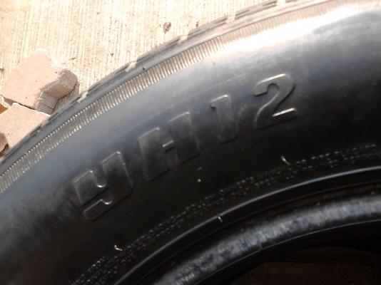 205/65R15  JINYU YH12  มี 2 เส้น  ( ไม่มีปะ ) TEL.081-427-3941