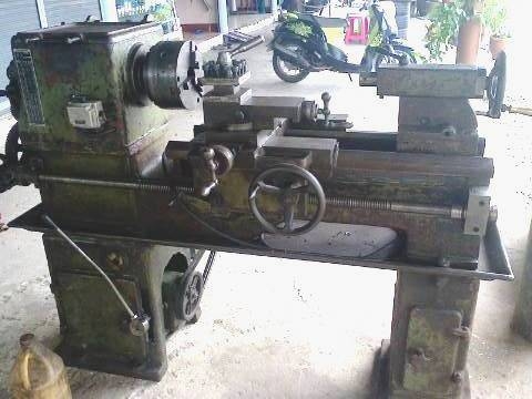 แท่นกลึง 4 ฟุต เพลาเดียว ใช้ไฟบ้าน กลึงเกลียวได้ 35,000
