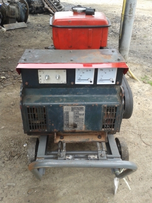 ขายเครื่องปั่นไฟ KUBOTA 15 แรง พร้อมไดร์บัสเลส 10 kw