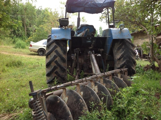 ขายรถไถ Ford 6640 ปั้มกลม รถใช้งานอยู่ มีทะเบียน