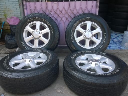 ขายแม็ก Isuzu D-max16 3ชุด V-cross17 Prerunner16 พร้อมยางราคา 7,000-9,500 บ