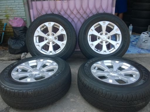 ขายแม็ก Isuzu D-max16 3ชุด V-cross17 Prerunner16 พร้อมยางราคา 7,000-9,500 บ