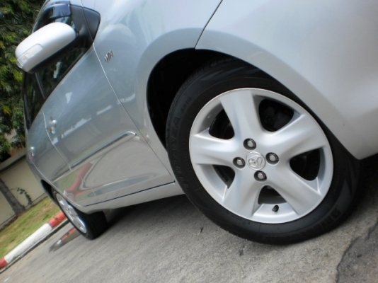 VIOS 1.5  Ivory VVTi AUTO