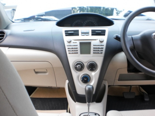 VIOS 1.5  Ivory VVTi AUTO