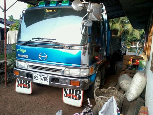 ขายรถหกล้อดั้ม165แรง 850000ต่อรองได้ครับ0847944751ลดสุดๆ750000