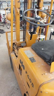 ขายรถโฟคลิฟท์โคมัสสุยกได้ 800 กิโลกรัมราคา 53,000 บาทเครื่องเบนซินพร้อมใช้งาน ขายรถโฟคลิฟท์โคมัสสุยกได้ 800 กิโลกรัมราคา 53,000 บาทเครื่องเบนซินพร้อมใช้งาน